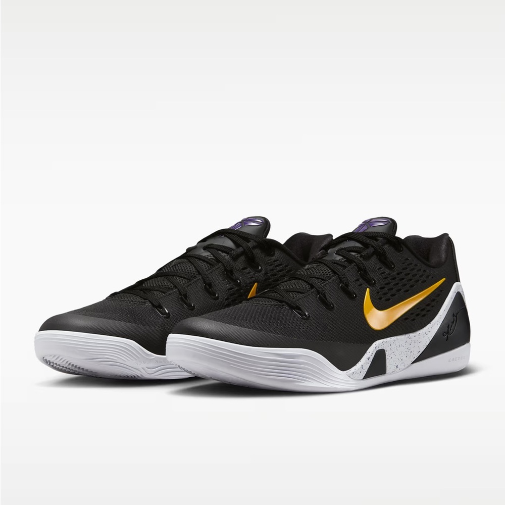 NEW - Kobe IX Elite Low EM Protro - Women’s 8.5 / Men’s 7
